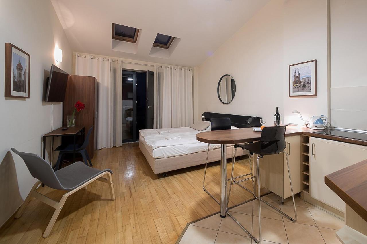 Main Square Studio With Terrace & Air Condition Cracovia Exterior foto