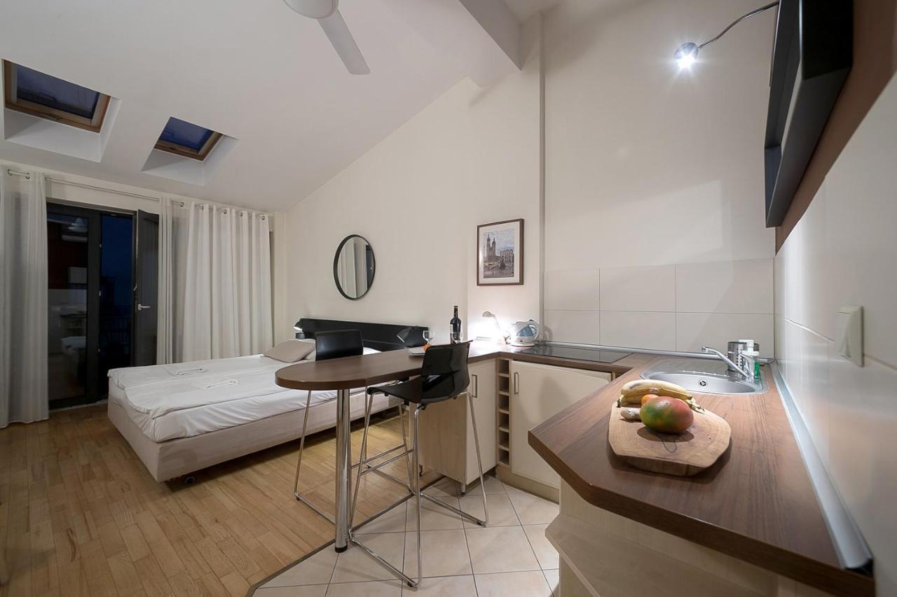 Main Square Studio With Terrace & Air Condition Cracovia Exterior foto